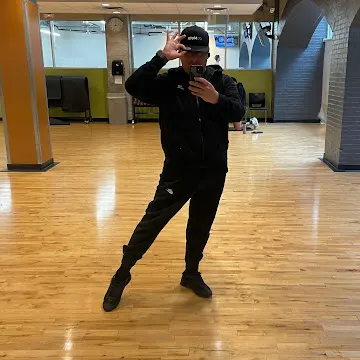 Michael Elliott - Choreographer at Dynamic Bachata Dance Company